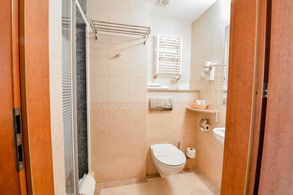 Готель Jawor 4*